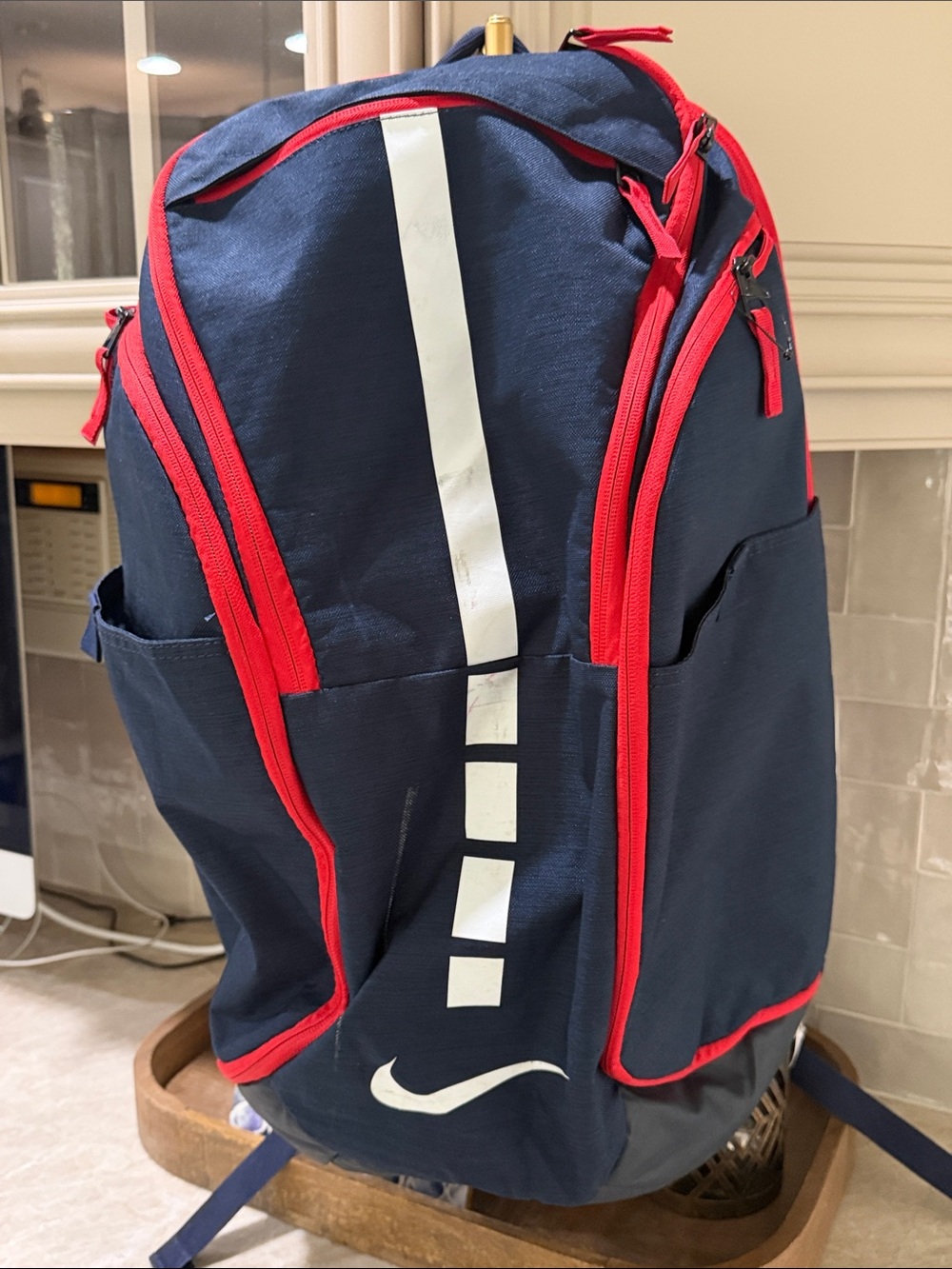 Nike Elite Perfect Condition Men’s Navy Blue & Red Backpack